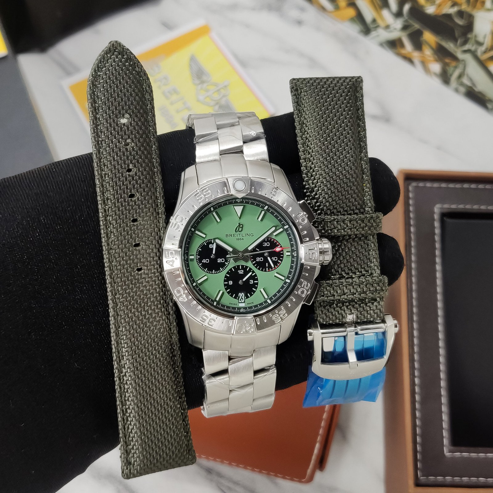Breitling Avenger B01 Chronograph 44mm Green Dial